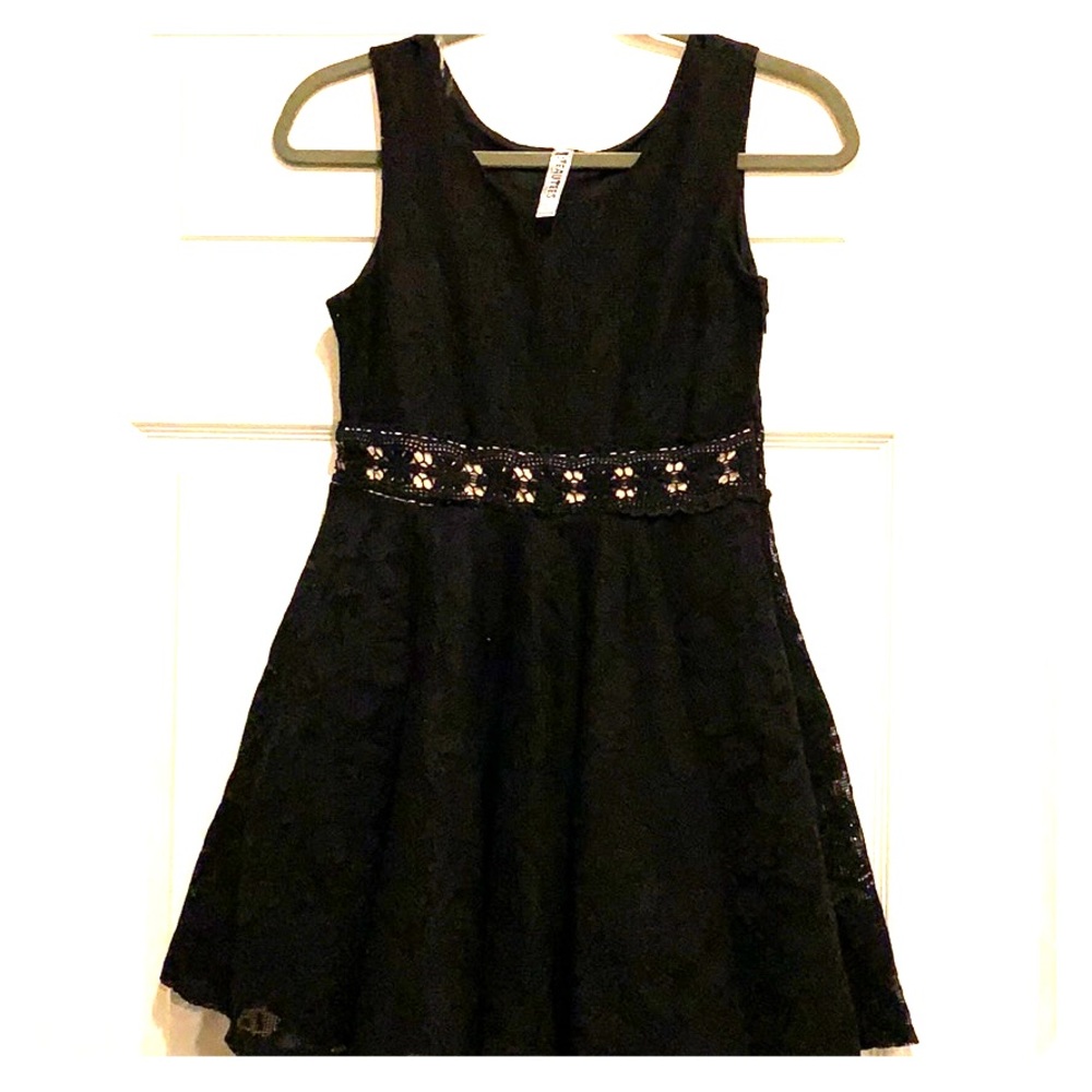 Girl’s Dress